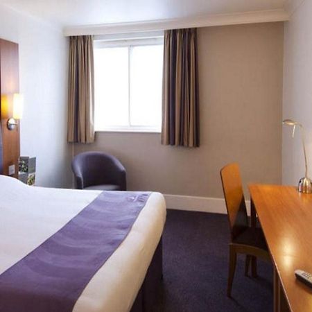 Premier Inn Nottingham Arena Екстер'єр фото